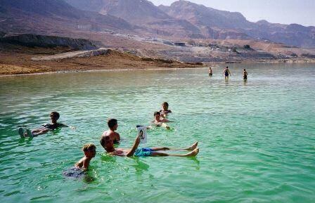 מוניות לים המלח